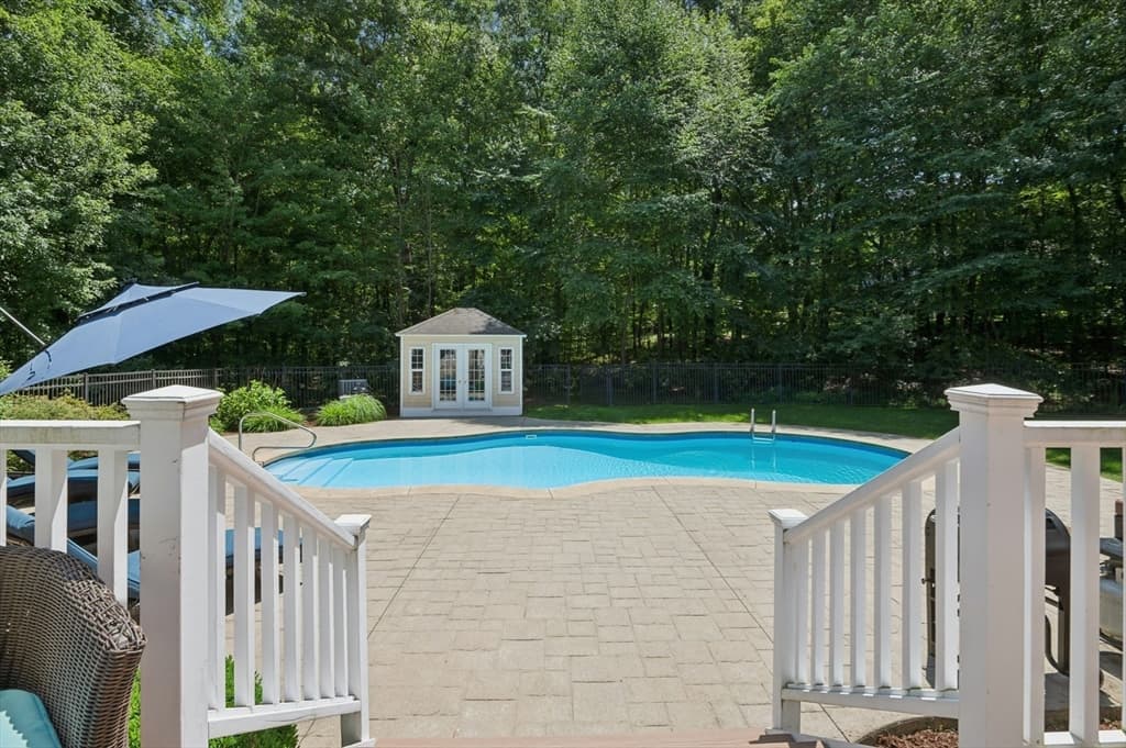 10 Burnett Road, Southborough MA 01772 photo 37