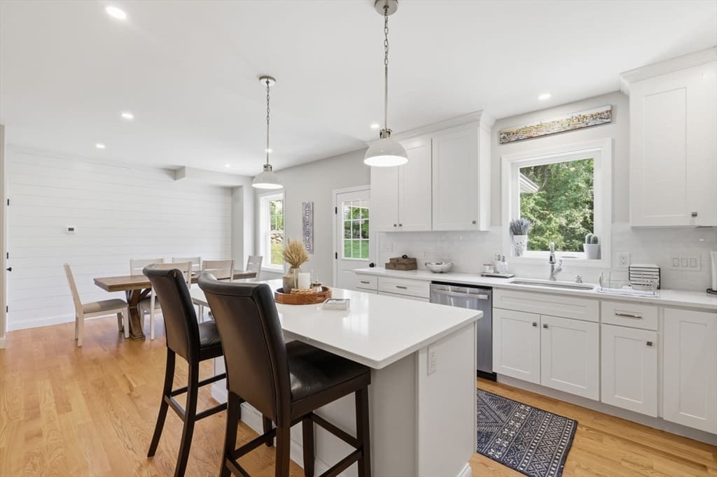 9 Walnut Ave # 9, Andover MA 01810 photo 4