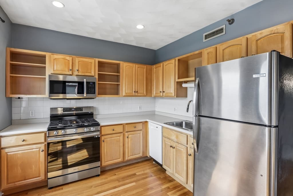 550 Main # 5, Malden MA 02148 photo 10
