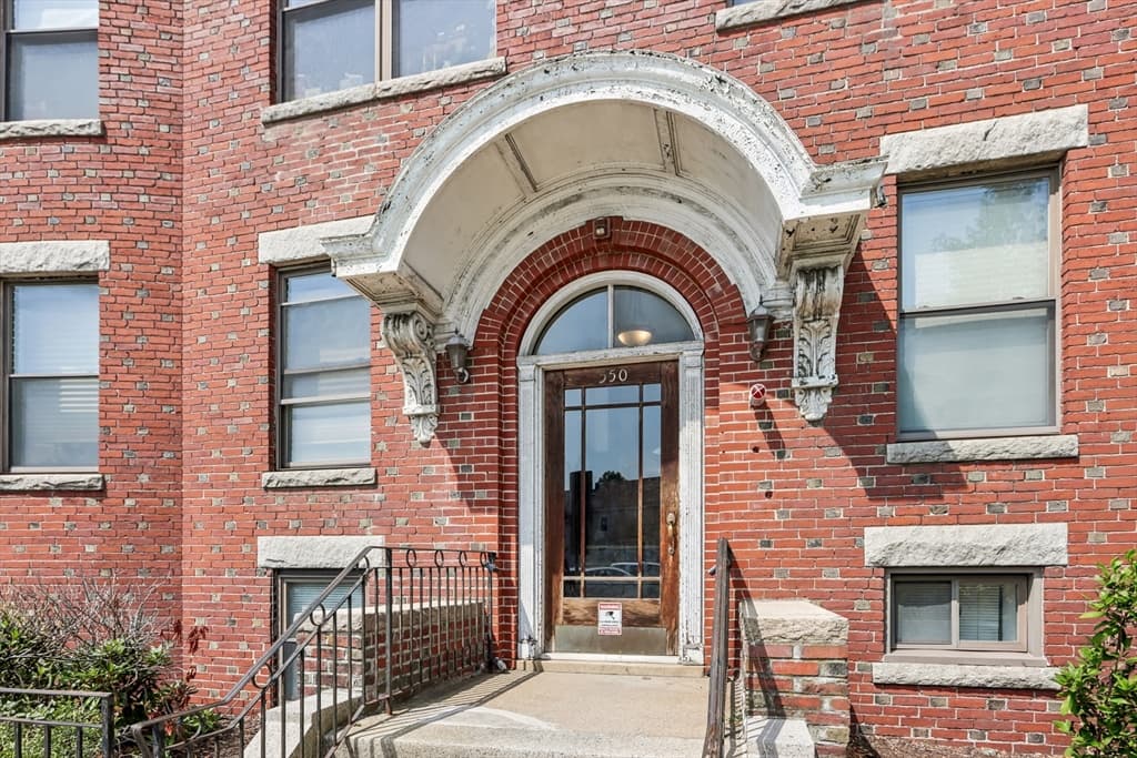 550 Main # 5, Malden MA 02148 photo 4