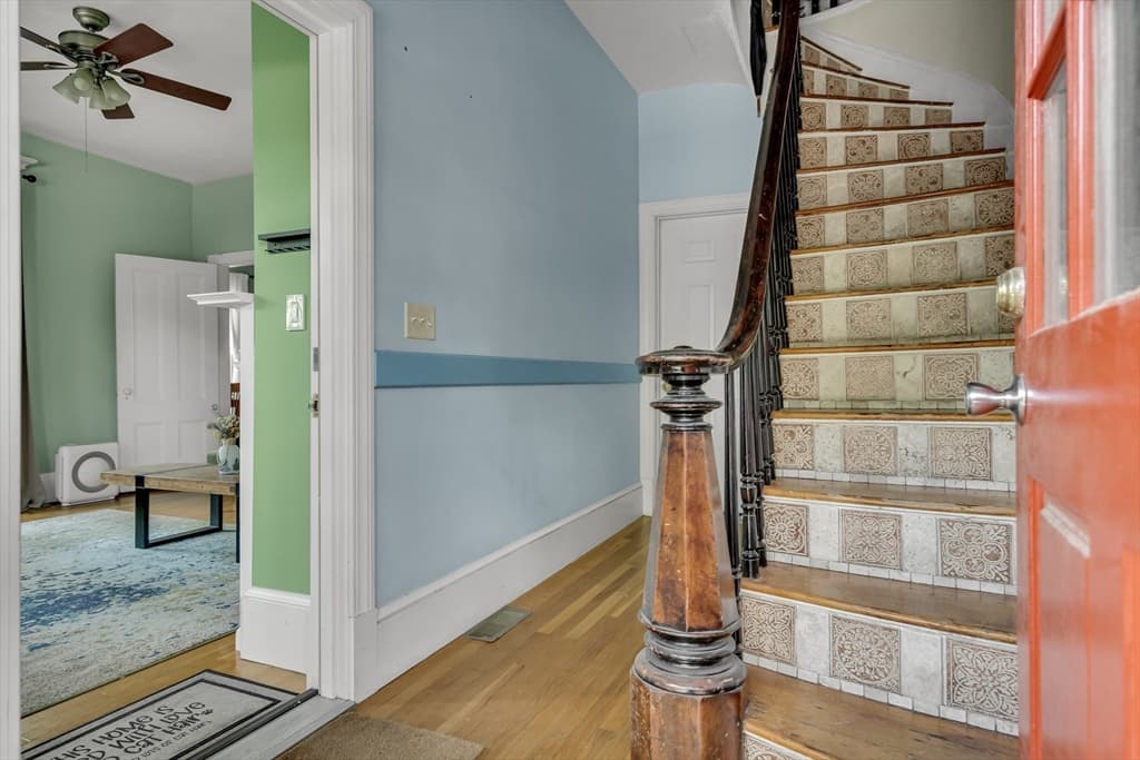 102 River St # 2, Cambridge MA 02139 photo 2