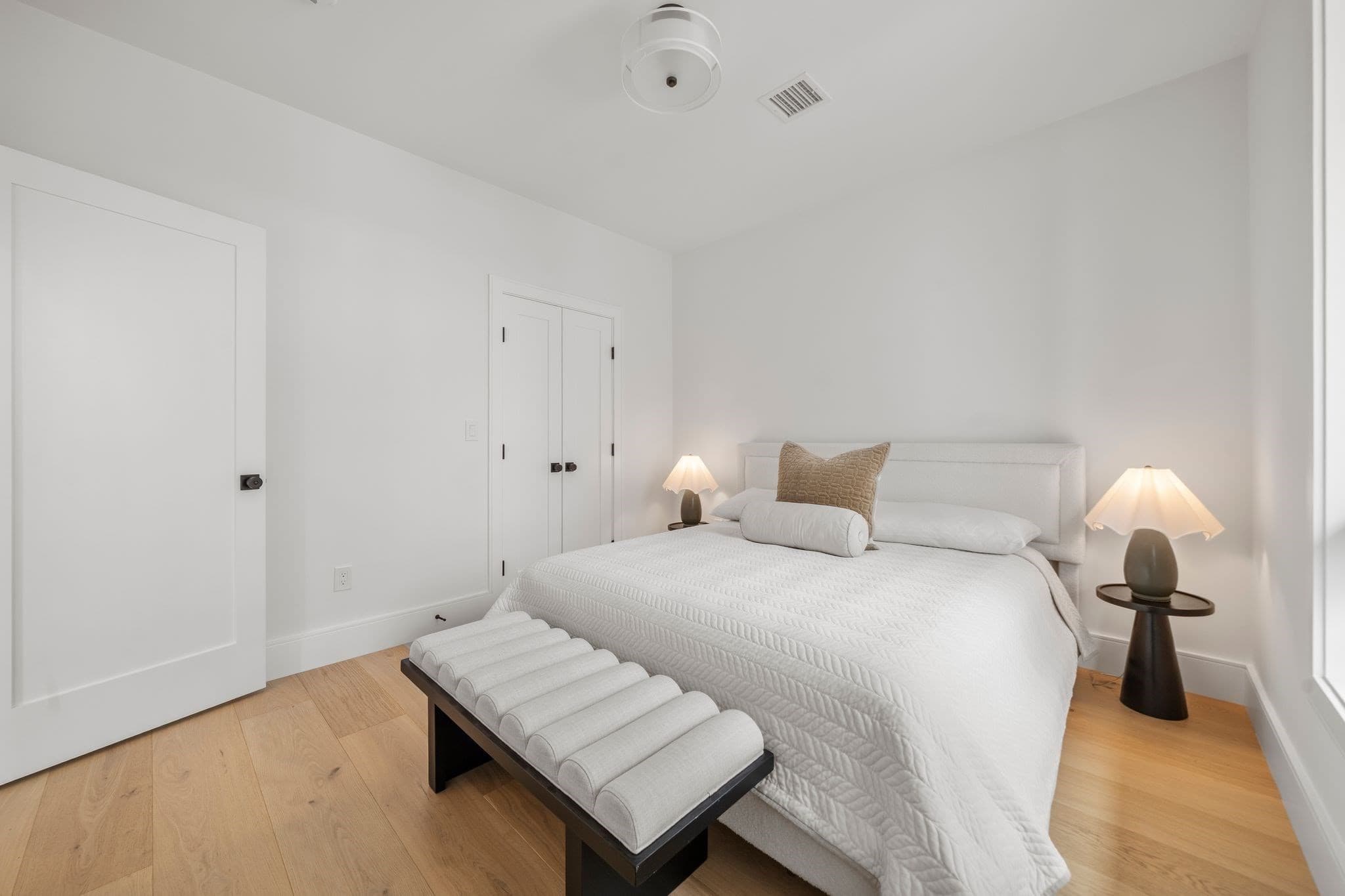 Condominium at 136 West 8th # 3, Boston MA 02127, Boston, photo 16 of 30