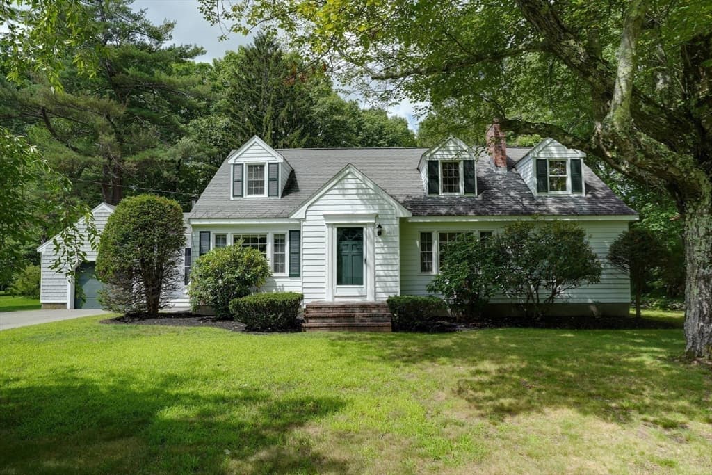 141 Holliston St, Medway MA 02053 photo 2