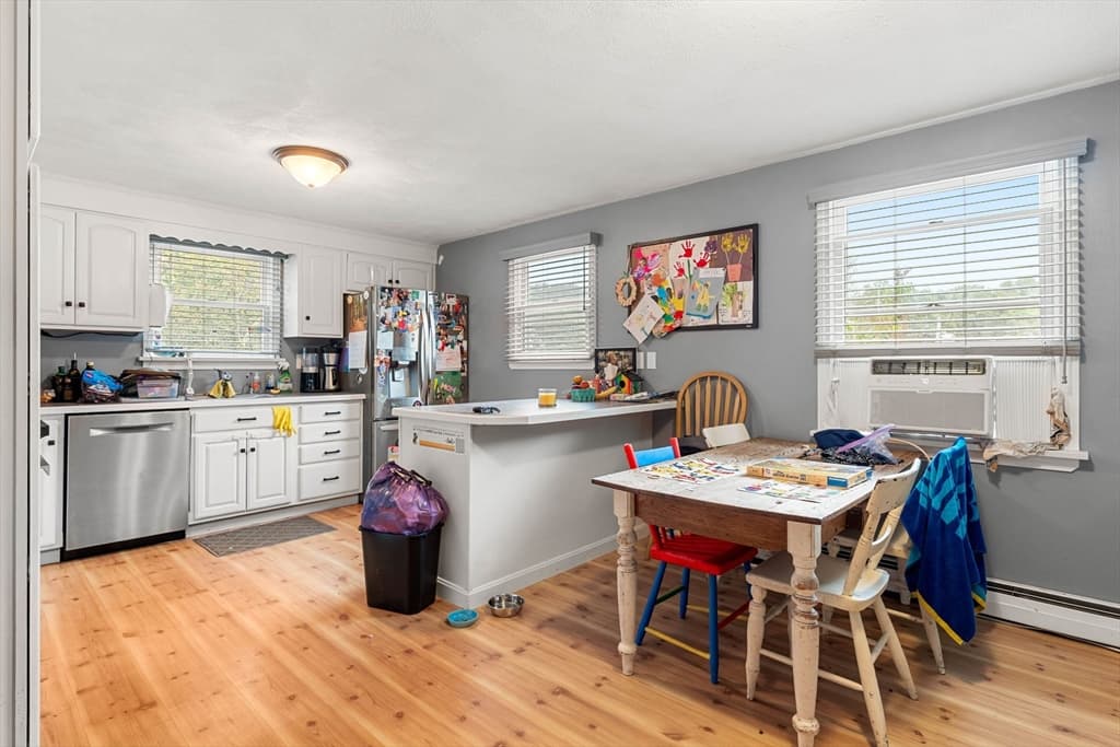8 Windsor Ln, Gloucester MA 01930 photo 6