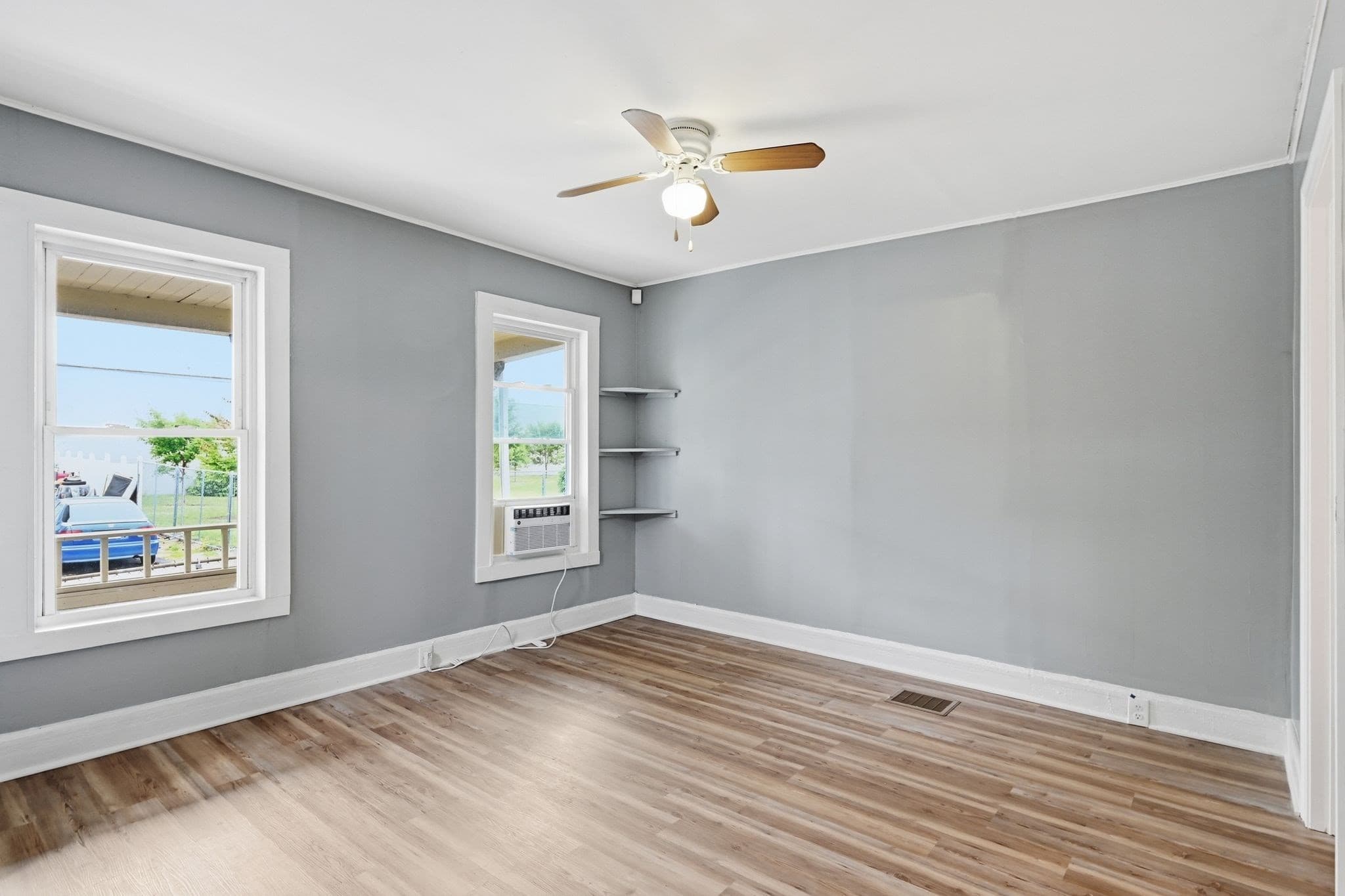 Single Family Residence at 52 Lebanon St, Springfield MA 01109, Springfield, photo 5 of 42