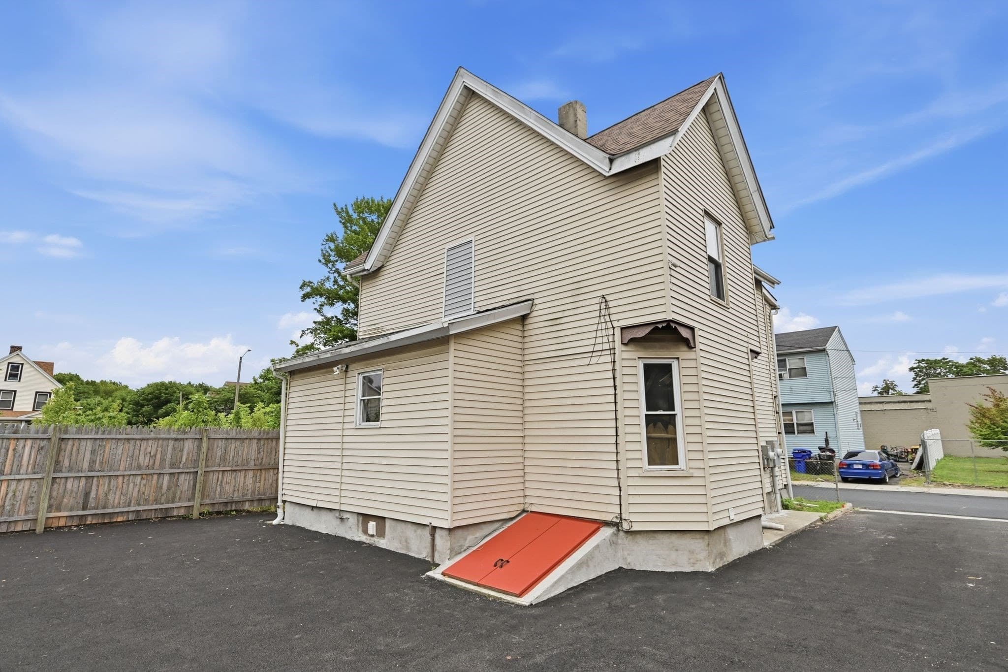 Single Family Residence at 52 Lebanon St, Springfield MA 01109, Springfield, photo 38 of 42