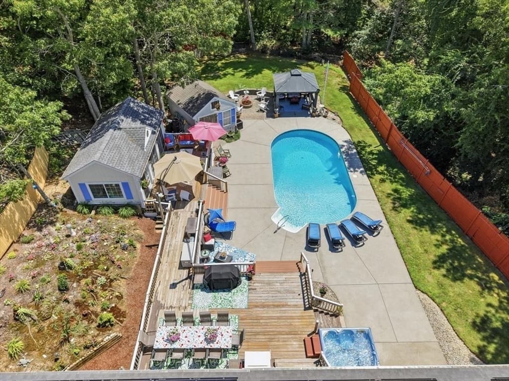 105 Joyce Drive, Plymouth MA 02360 photo 3