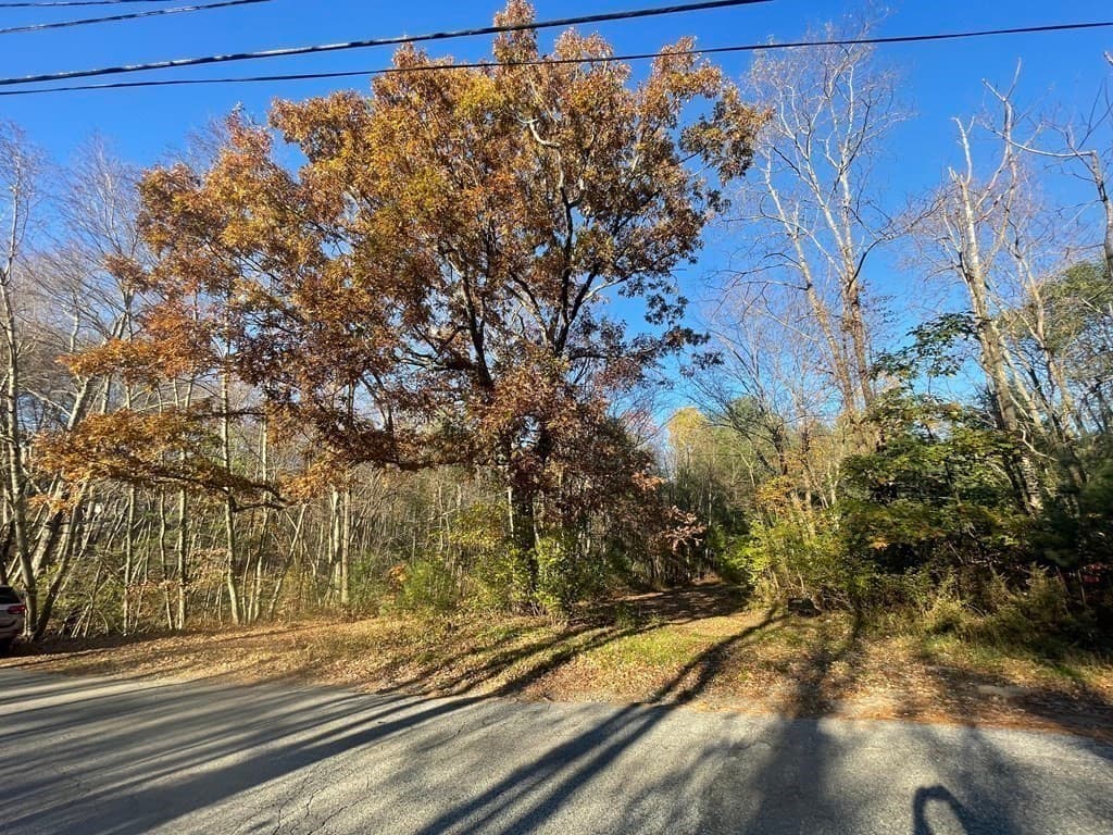 80 Barnett Rd, Sutton MA 01590 photo 3