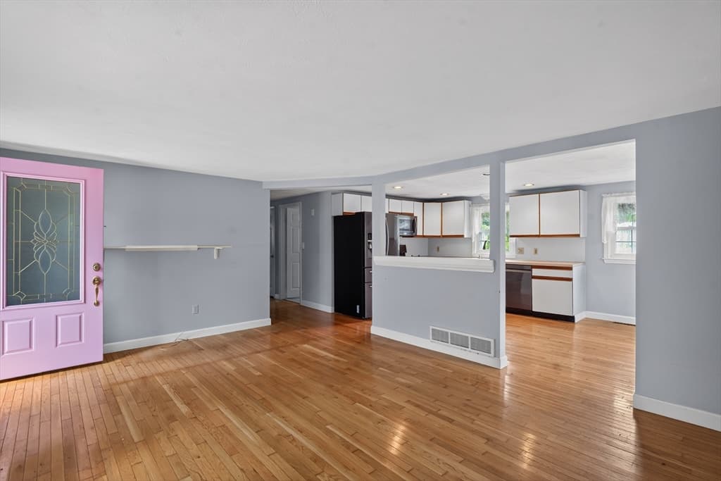 25 Deepwood Dr, Falmouth MA 02536 photo 5