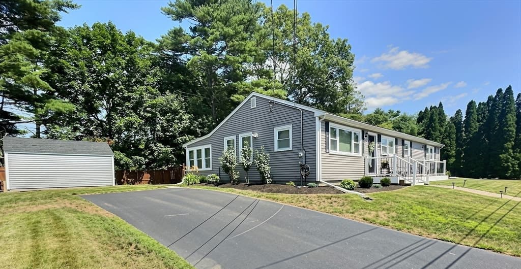 2 Mcfarlin Rd, Carver MA 02330 photo 2