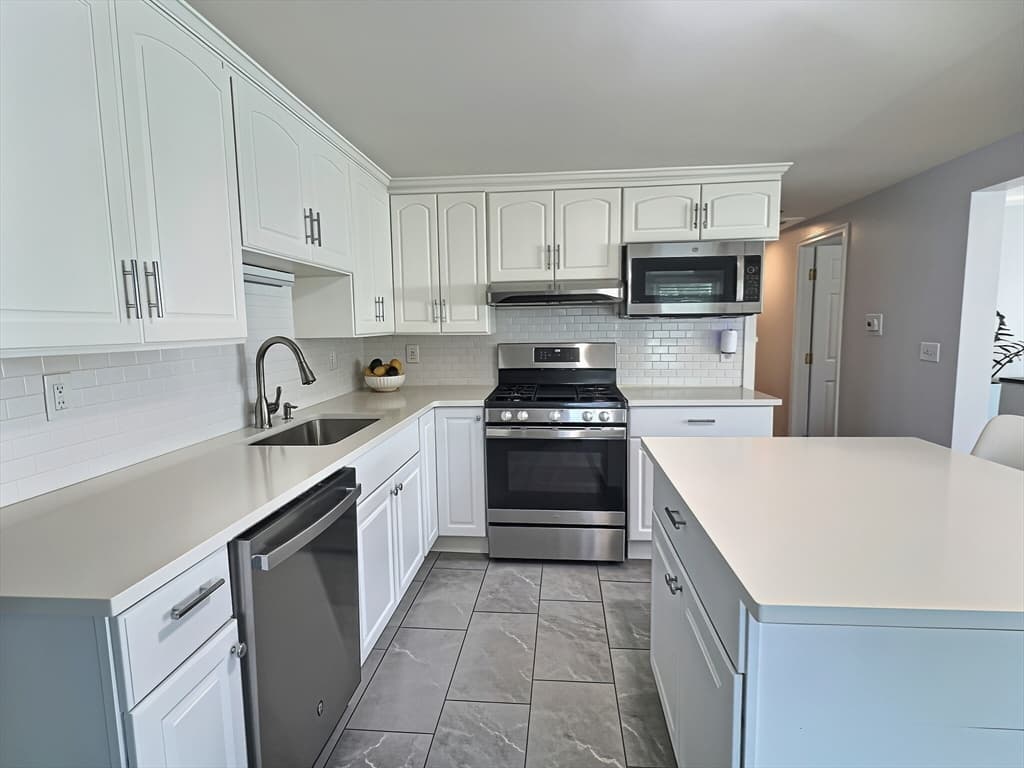 2 Mcfarlin Rd, Carver MA 02330 photo 6