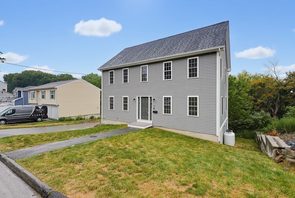 18 Bullard Ave, Worcester MA 01605