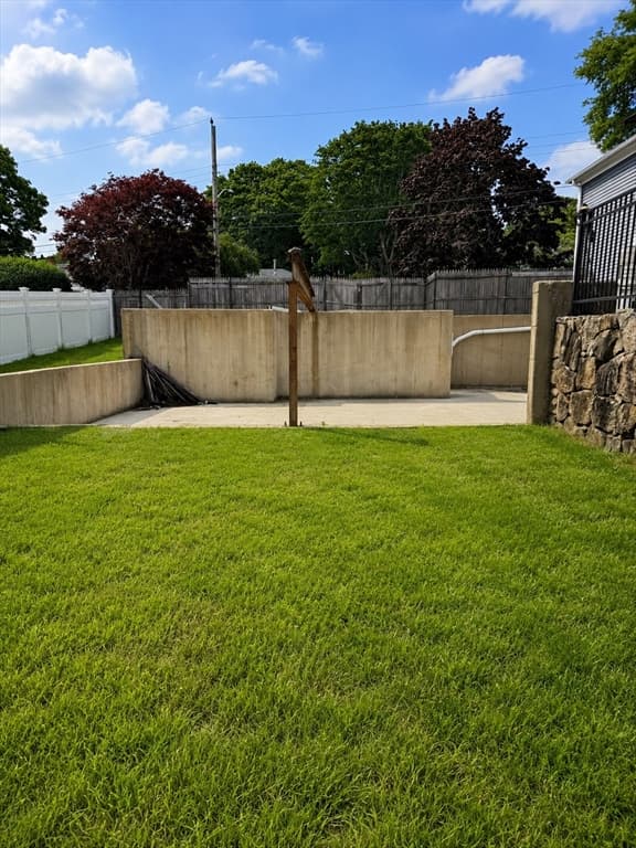 Single Family Residence at 28 Wilson, Dartmouth MA 02748, Dartmouth, photo 4 of 5