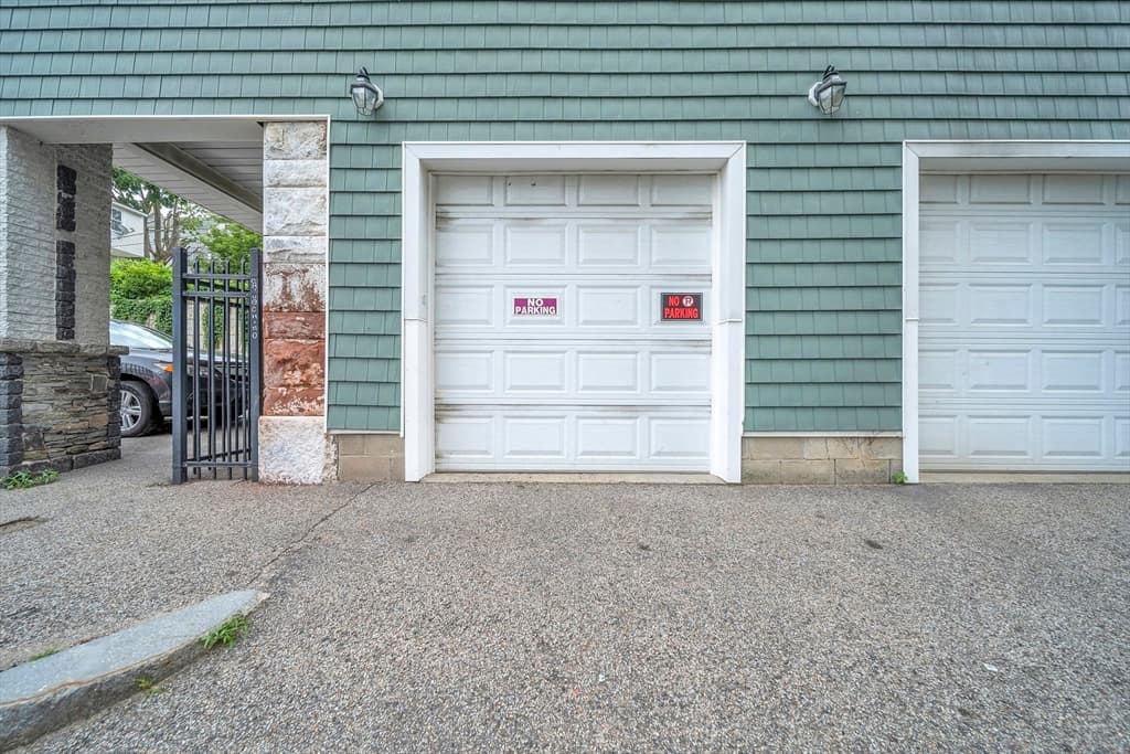 257 Pleasant St # 7, Worcester MA 01609 photo 25