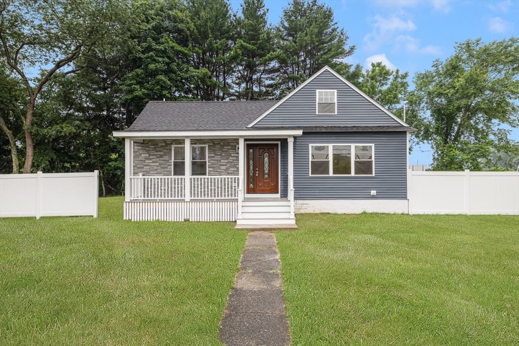 5 Colfall St, Seekonk MA 02771