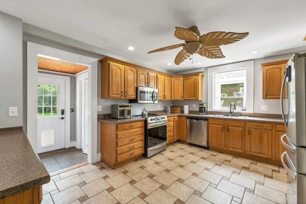 3 Forest St, Wilmington MA 01887 photo 7