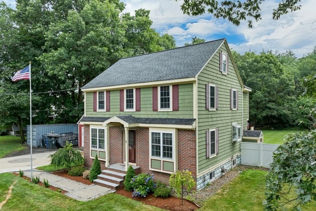 3 Forest St, Wilmington MA 01887