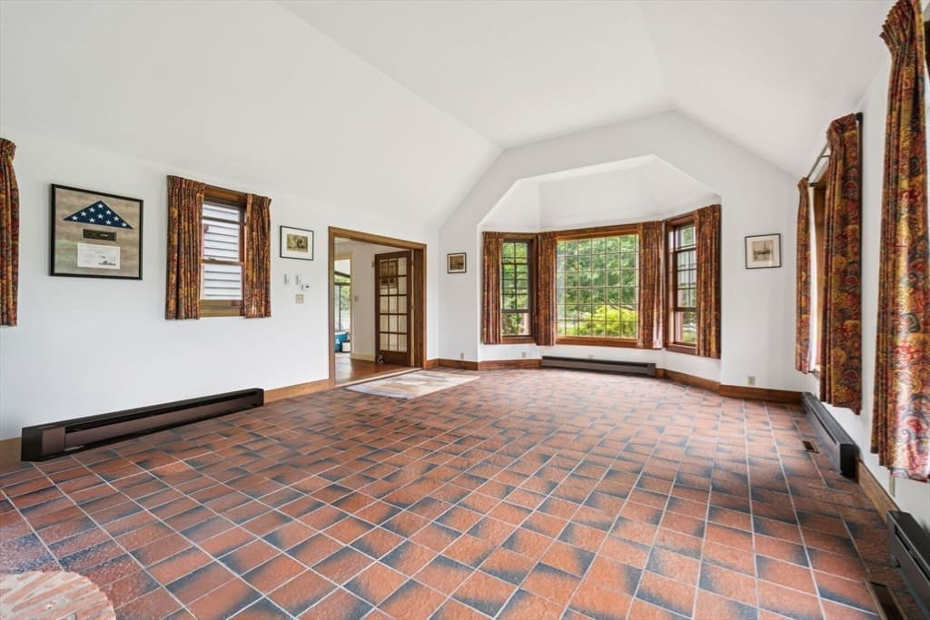 200 Bakerville Rd, Dartmouth MA 02748 photo 6