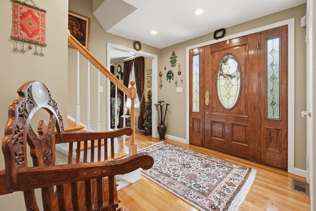 301 Winch St, Framingham MA 01701 photo 5
