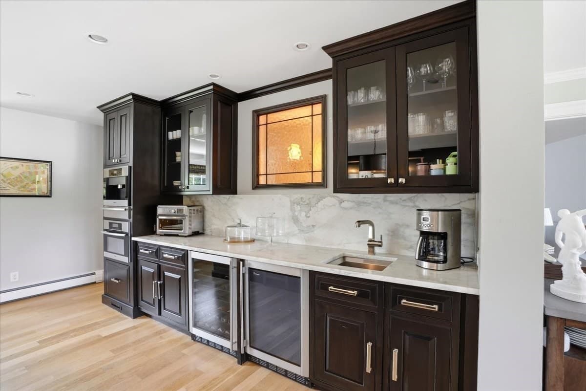Single Family Residence at 41 Hobart Ln, Cohasset MA 02025, Cohasset, photo 12 of 42