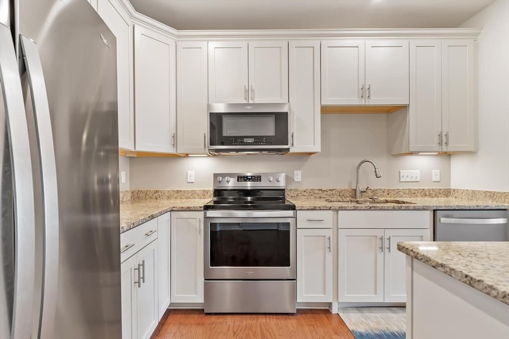 Condominium at 2 Francis Dr # 203, Andover MA 01810, Andover, photo 5 of 32