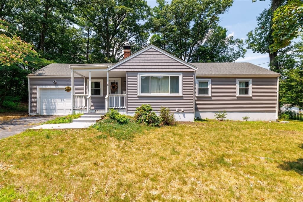 13 Curley Dr, Hudson MA 01749 photo 2