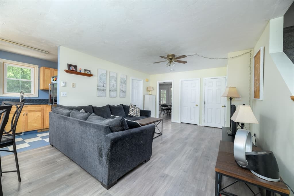 20 Stefaniak # 4, Webster MA 01570 photo 5