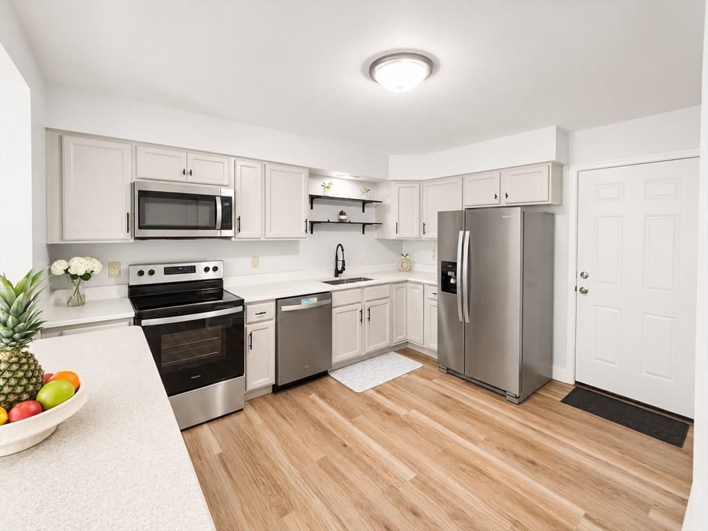25 Gediminas St # 25, Worcester MA 01610 photo 9