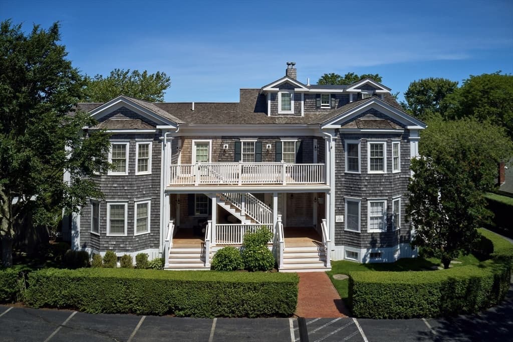 131 North Water St-Huxford Cottage # 94, Edgartown MA 02539 photo 3