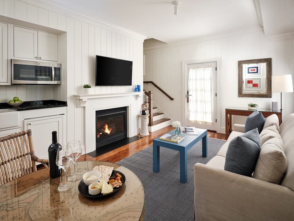 131 North Water St-Huxford Cottage # 96, Edgartown MA 02539 photo 3
