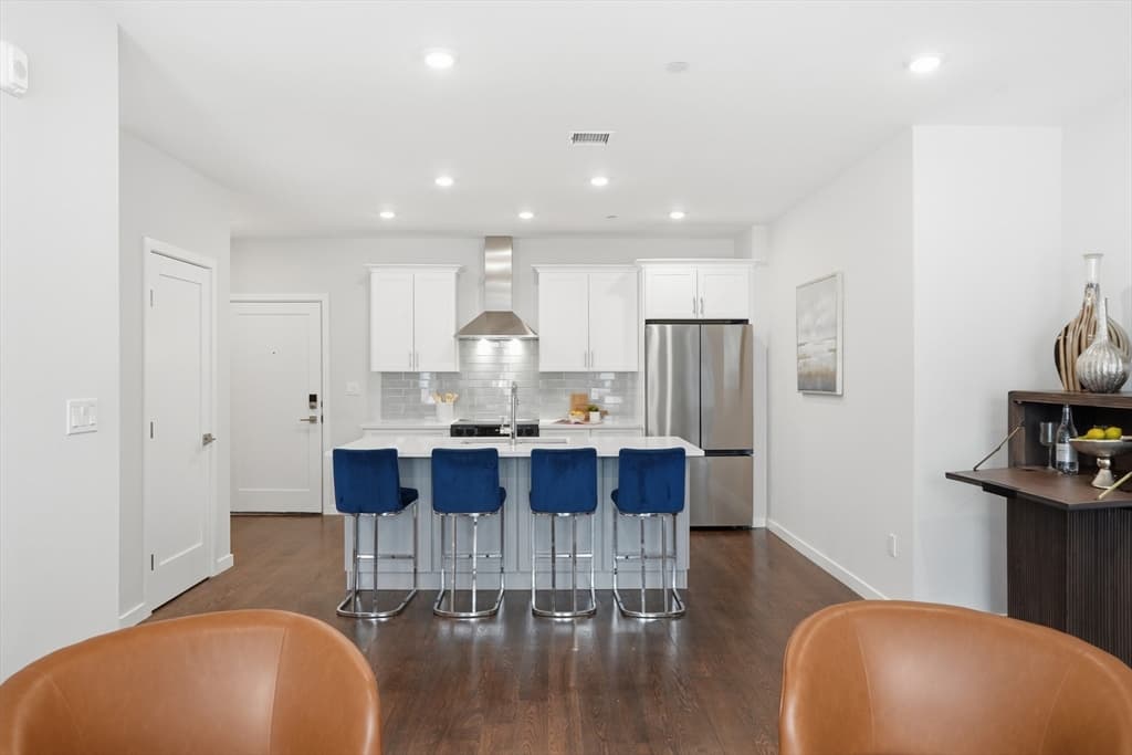 267 Old Colony # 511, Boston MA 02127 photo 6