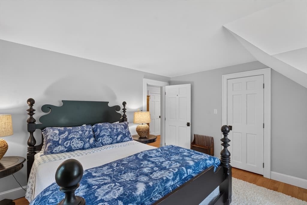 205 Meetinghouse Way, Edgartown MA 02539 photo 23