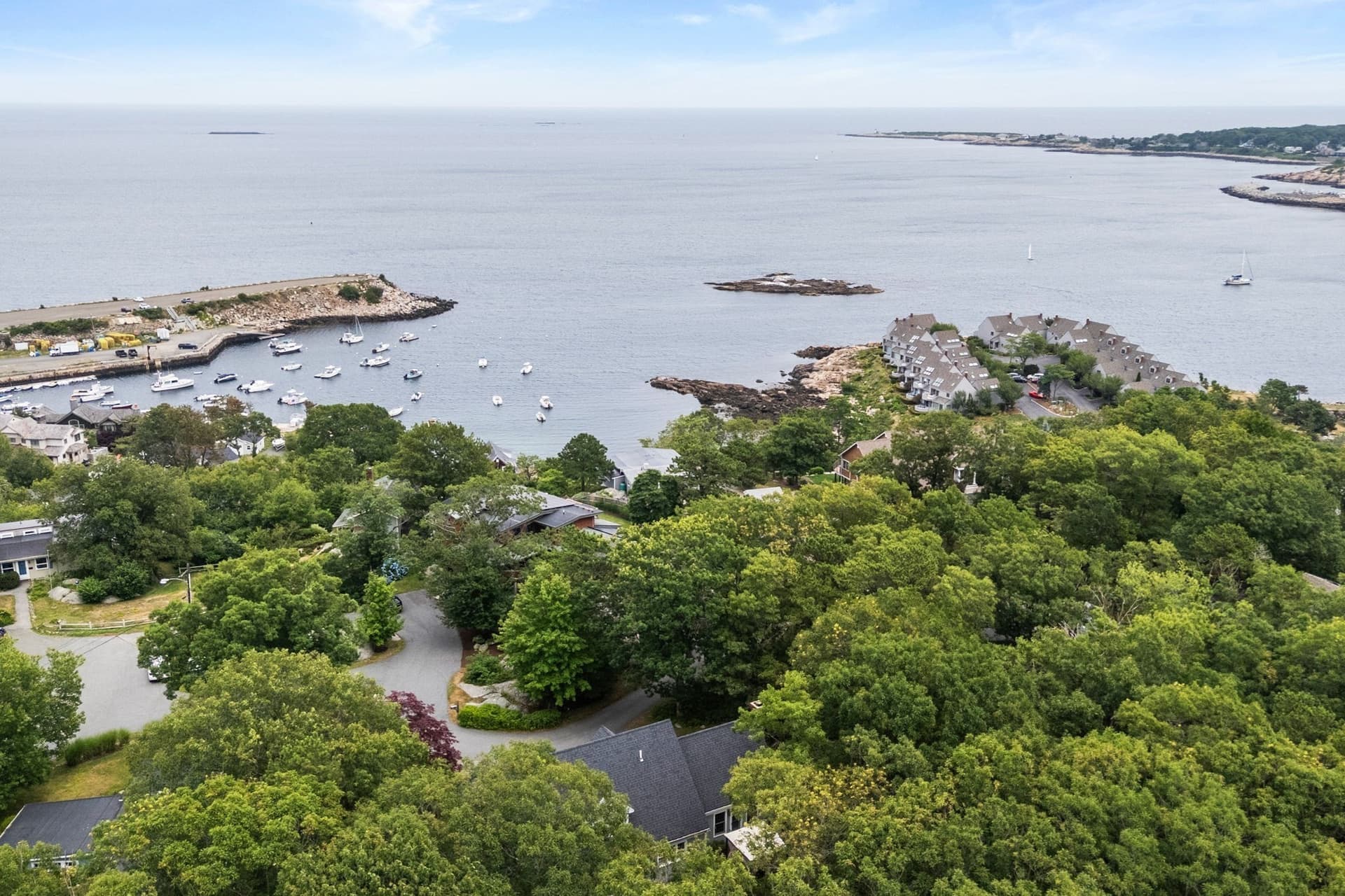Single Family Residence at 6 Boulder Top, Rockport MA 01966, photo 5 of 39