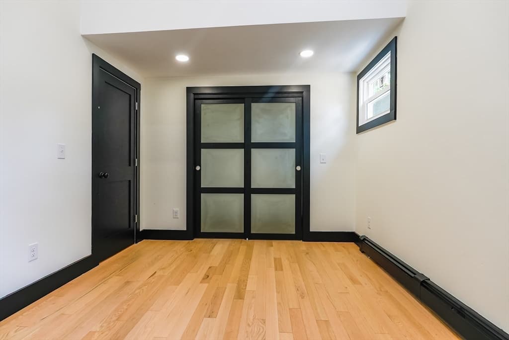 112 Hendrick, Providence RI 02908 photo 11