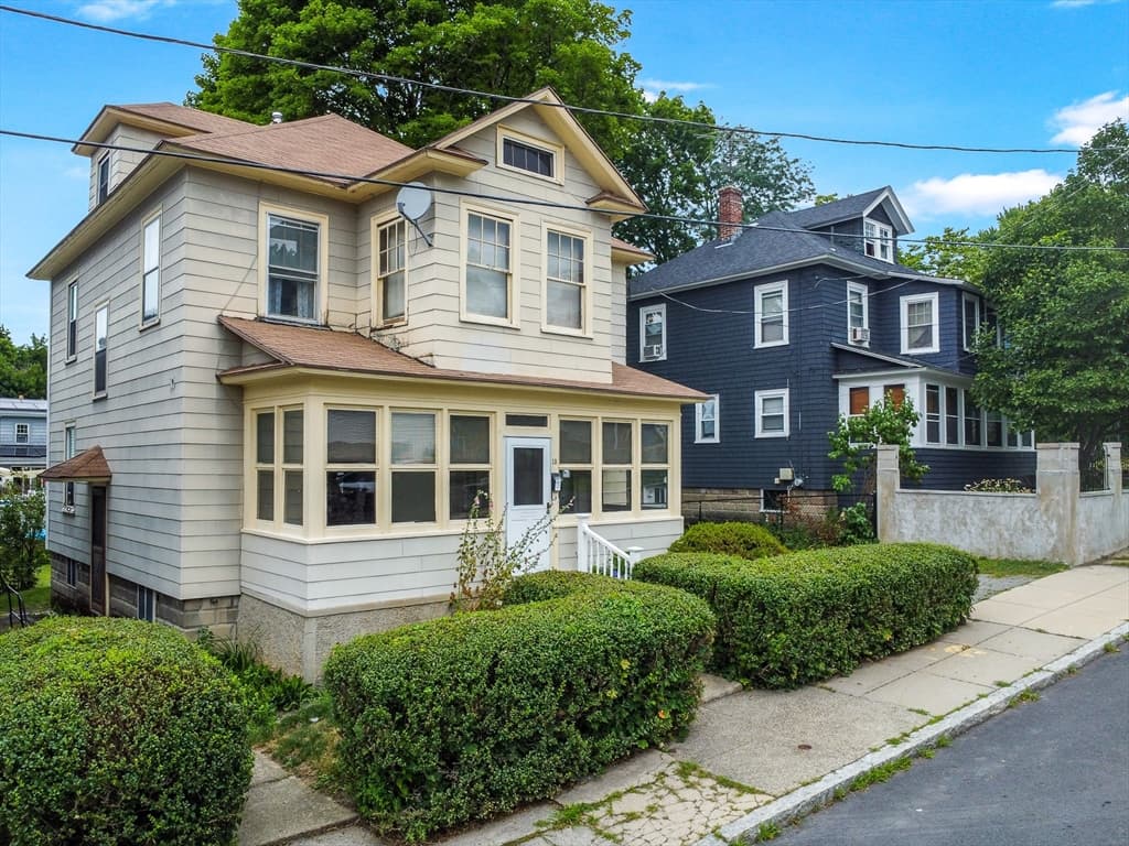 Single Family Residence at 13 Endicott St, Lawrence MA 01841, Lawrence, photo 2 of 31