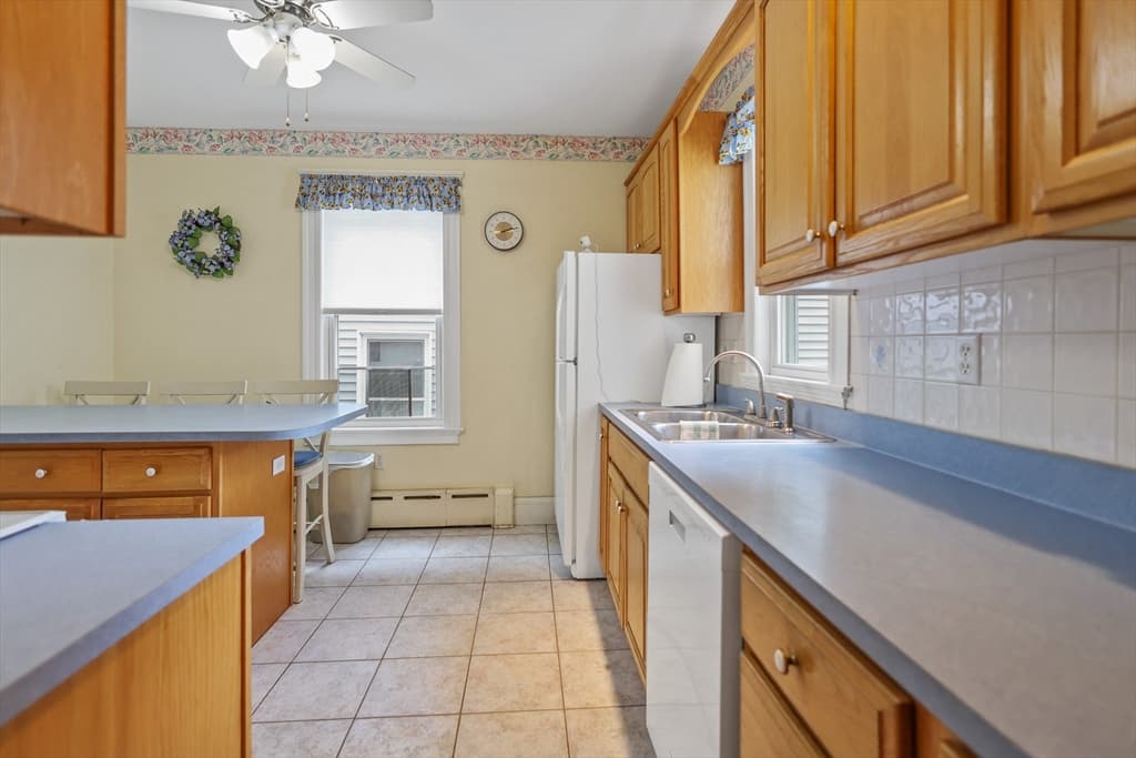 Single Family Residence at 13 Endicott St, Lawrence MA 01841, Lawrence, photo 7 of 31
