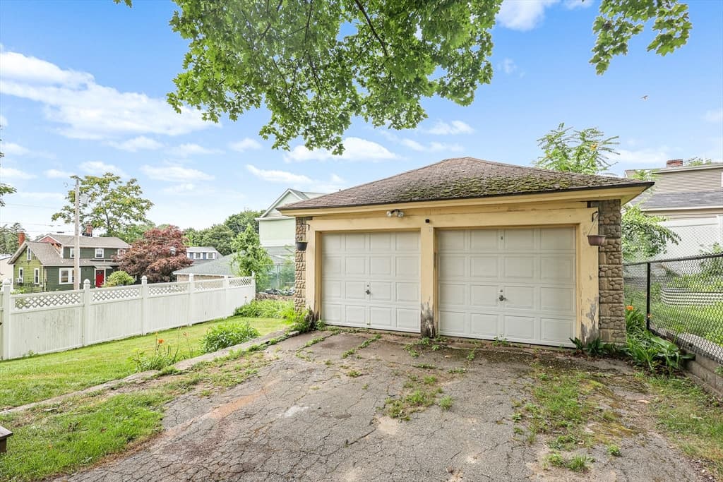 Single Family Residence at 13 Endicott St, Lawrence MA 01841, Lawrence, photo 25 of 31