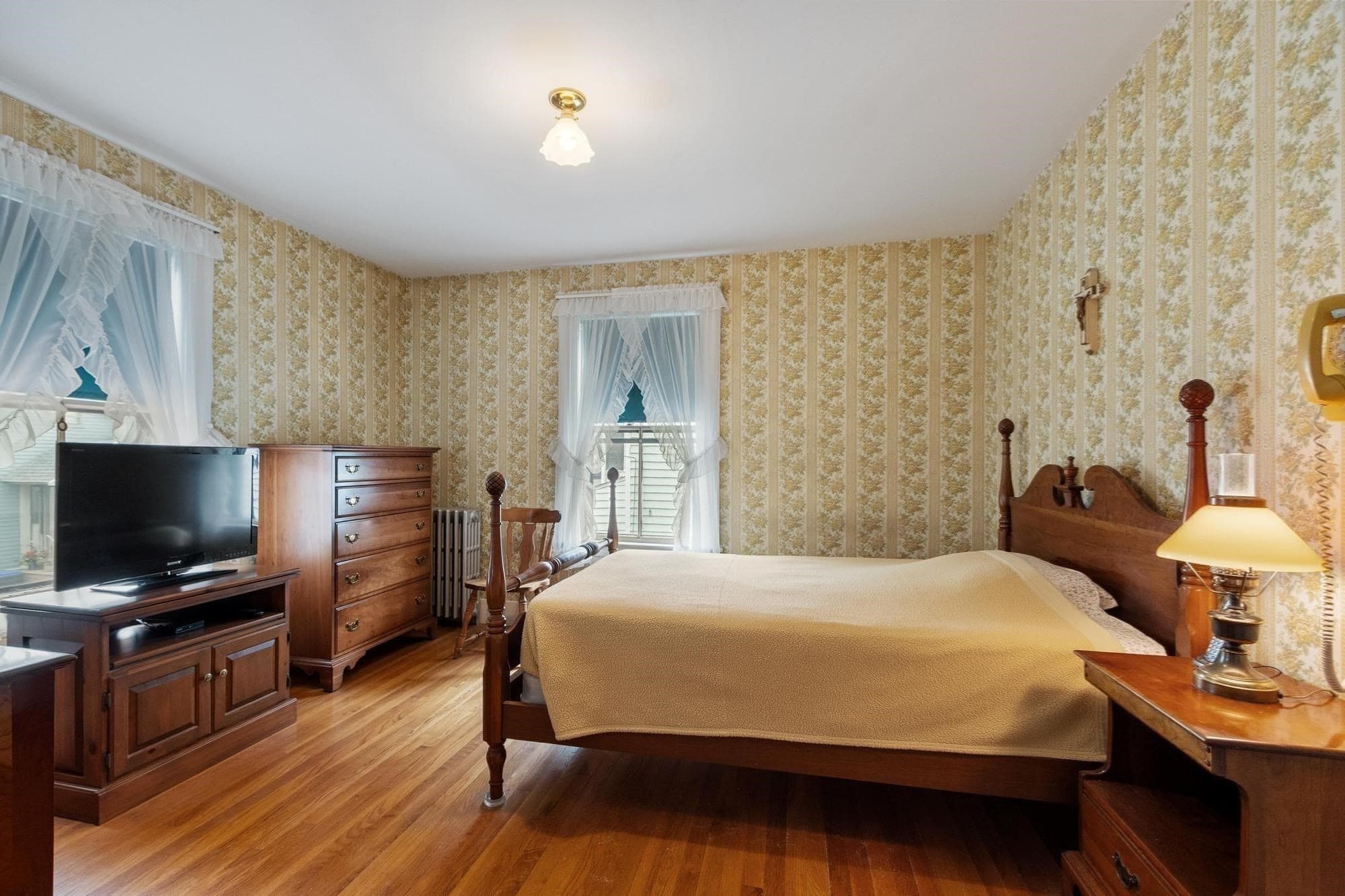 Single Family Residence at 8 Chase Street, Beverly MA 01915, Beverly, photo 16 of 32
