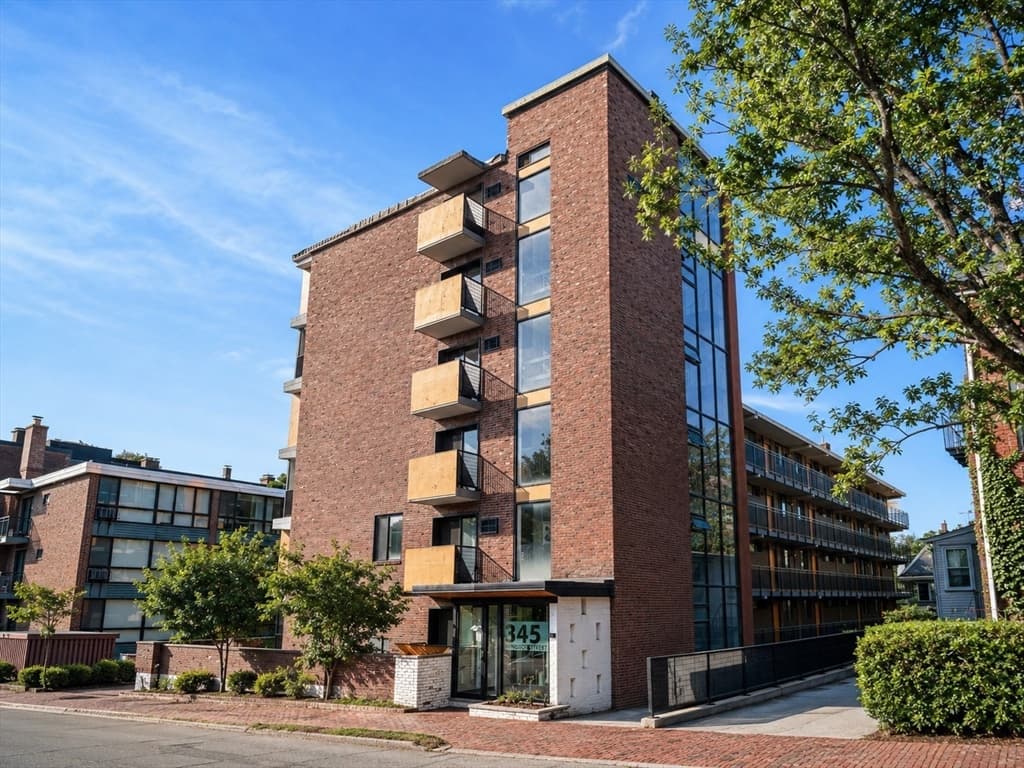 345 Harvard St # 3B, Cambridge MA 02138