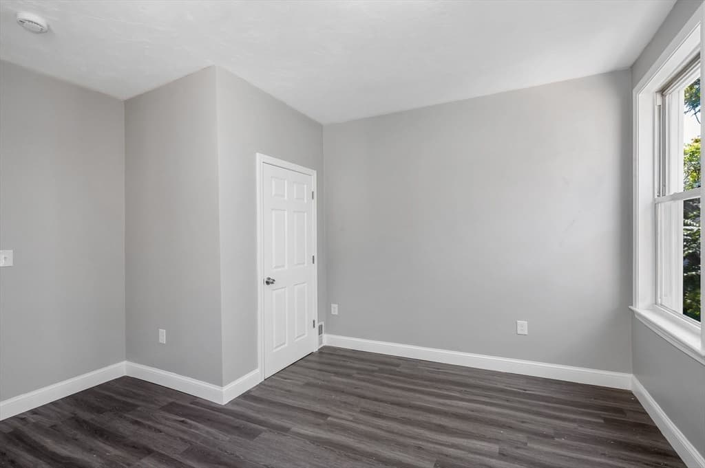 50-52 Willow Street, Lowell MA 01852 photo 13