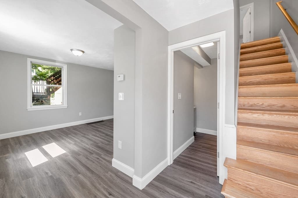 50-52 Willow Street, Lowell MA 01852 photo 7