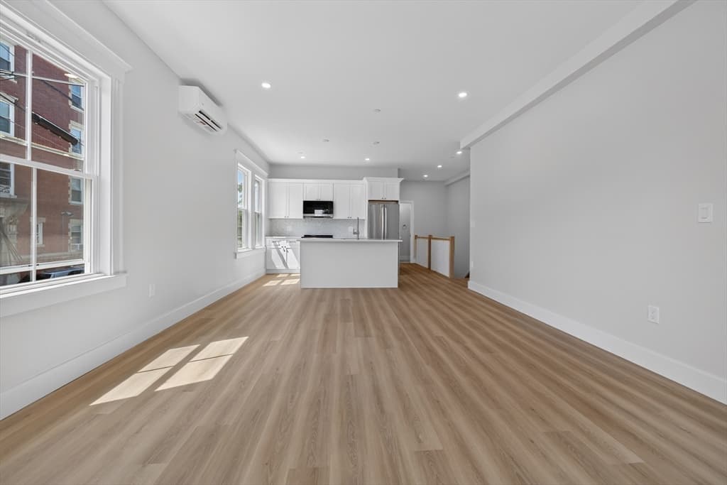 533 Washington Street, Boston MA 02124 photo 20