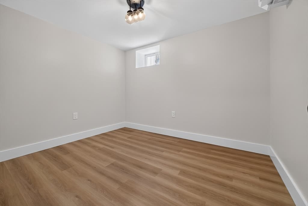 533 Washington Street, Boston MA 02124 photo 25