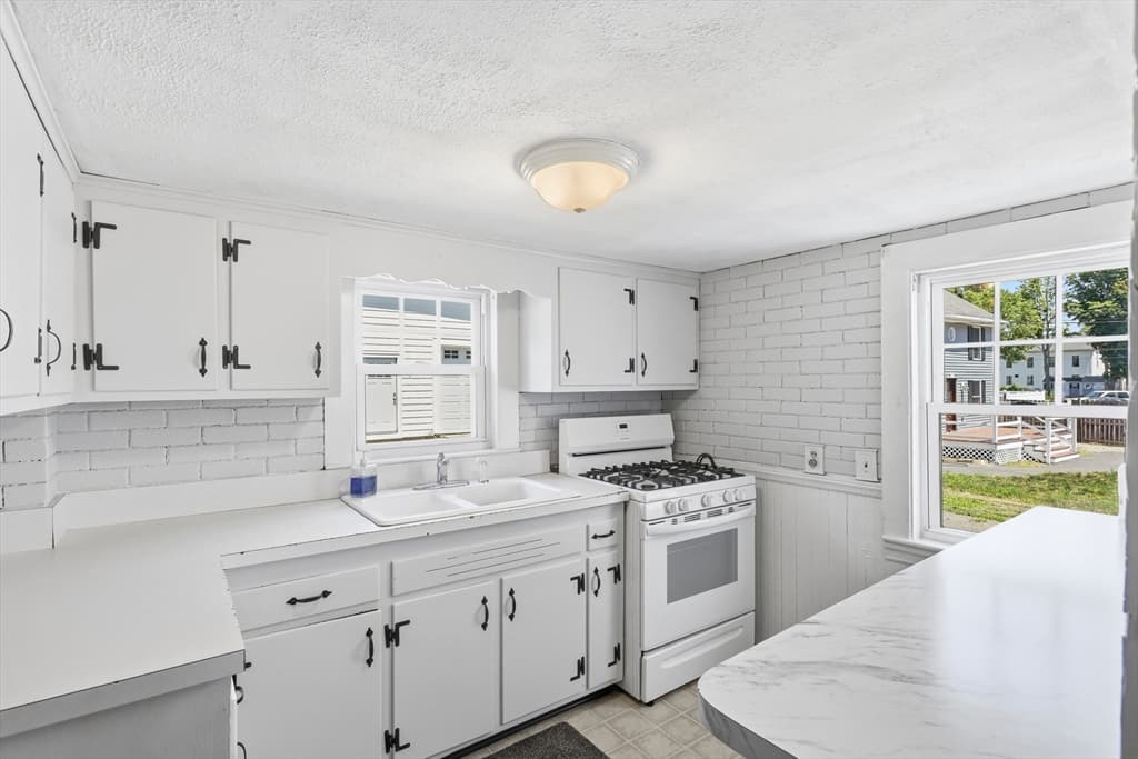 39 Main St, Saugus MA 01906 photo 9