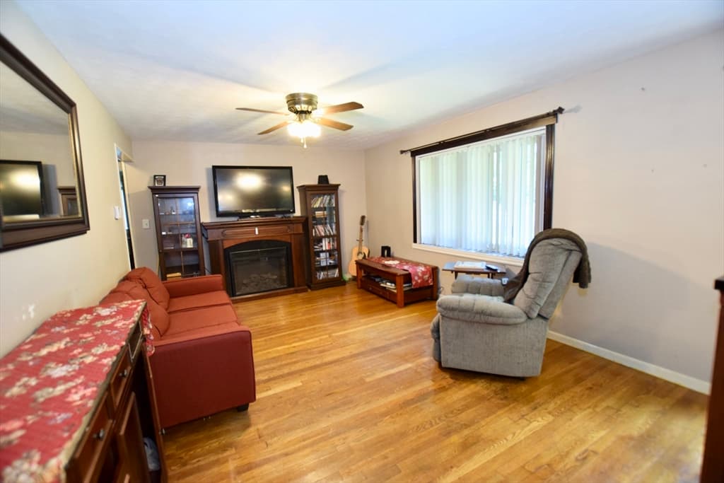 197 Birch St, Pembroke MA 02359 photo 12