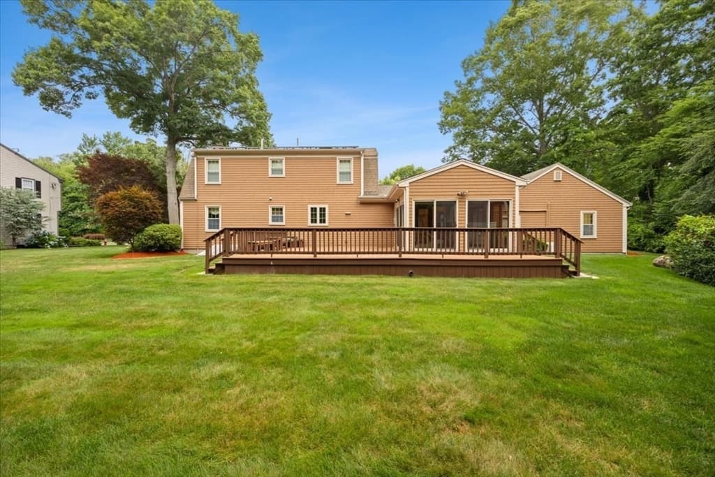 195 Colonial Dr, Somerset MA 02726 photo 9