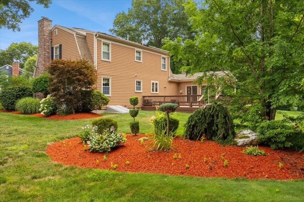 195 Colonial Dr, Somerset MA 02726 photo 11