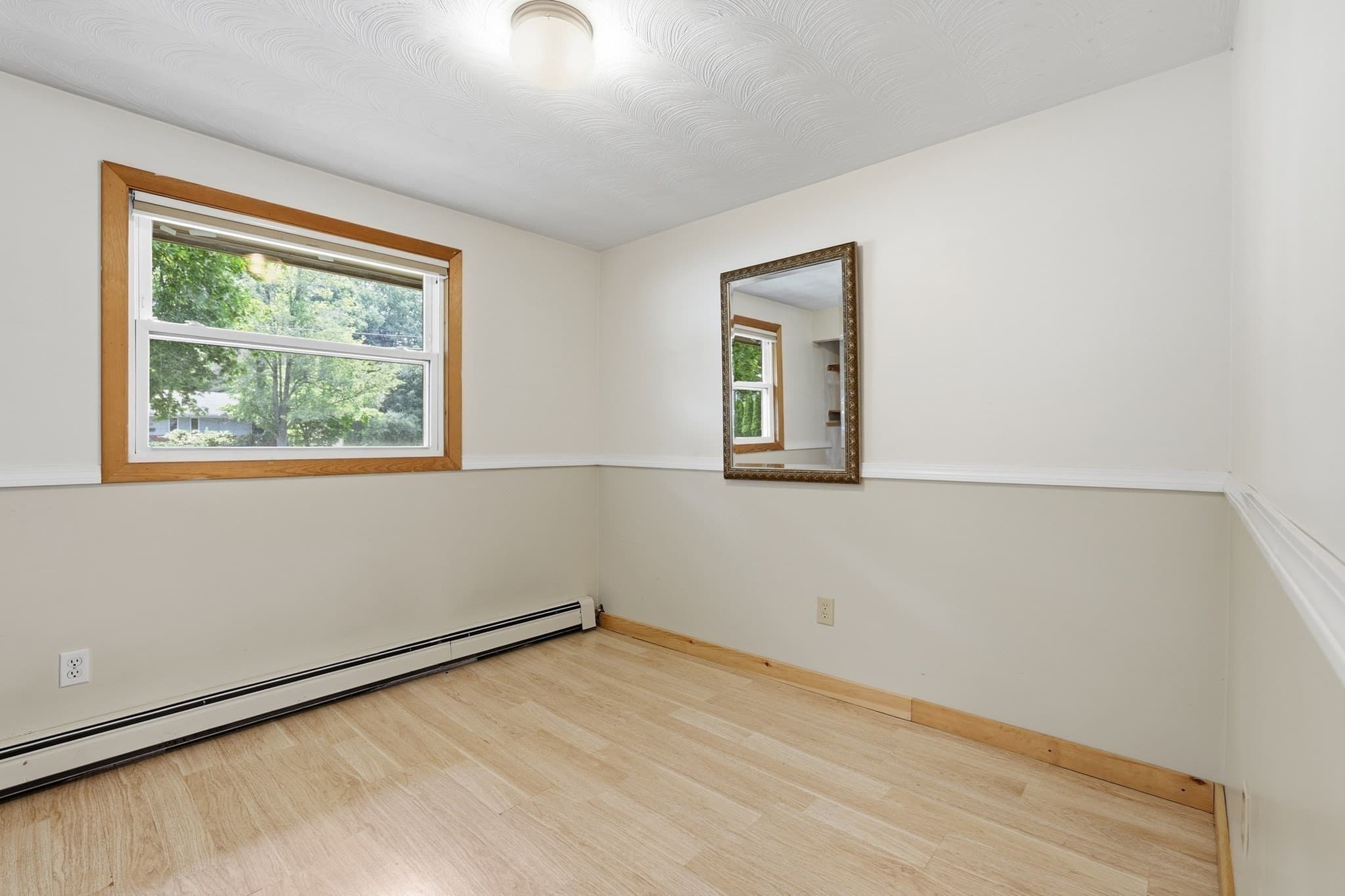 Single Family Residence at 8 Sloane Dr, Framingham MA 01701, Framingham, photo 16 of 33