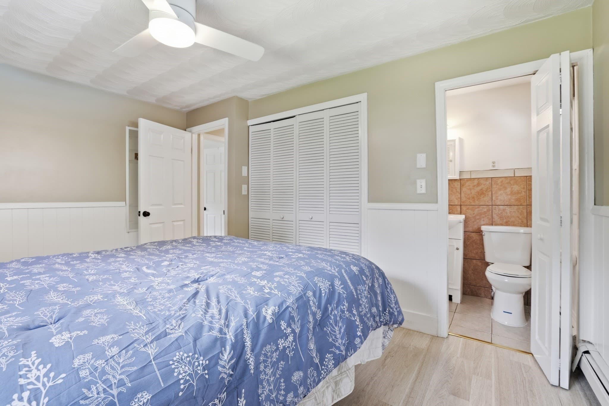 Single Family Residence at 8 Sloane Dr, Framingham MA 01701, Framingham, photo 12 of 33