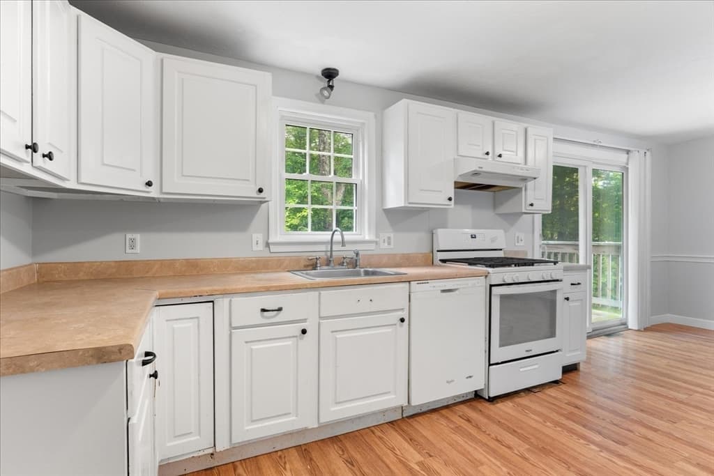 801 Washington St # 8, Pembroke MA 02359 photo 13